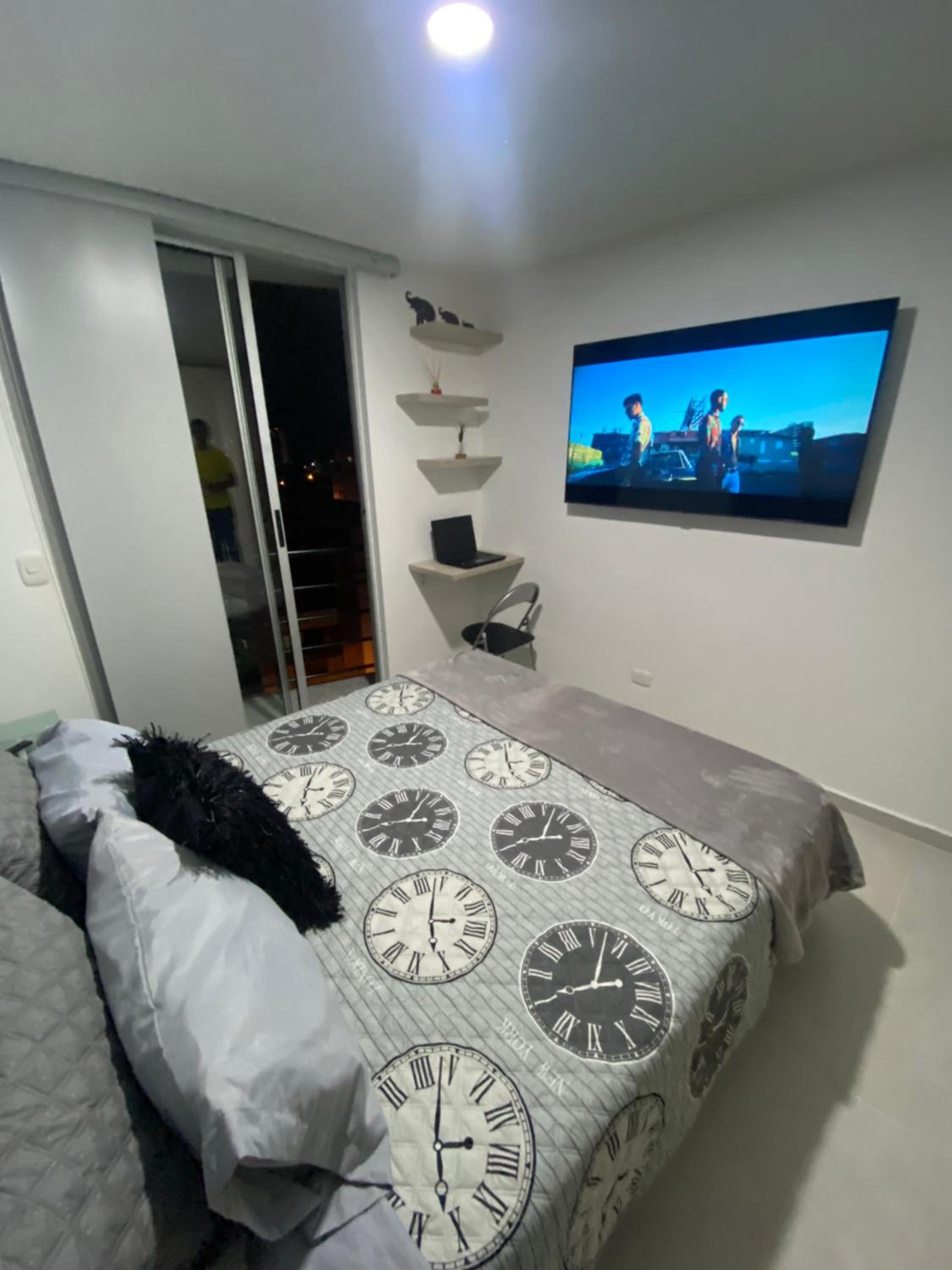 Photo 10