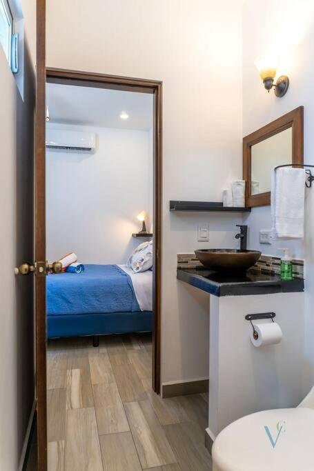 Oceanview Rooftop Terrace Condo 3 min Malecon