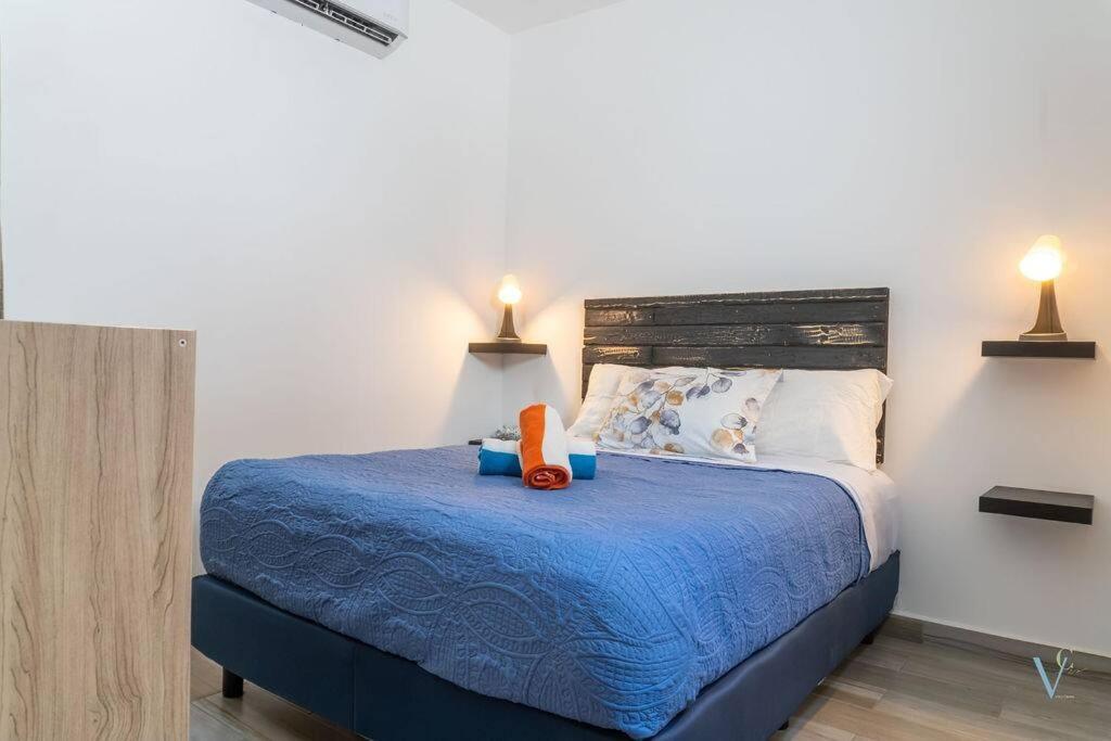 Oceanview Rooftop Terrace Condo 3 min Malecon