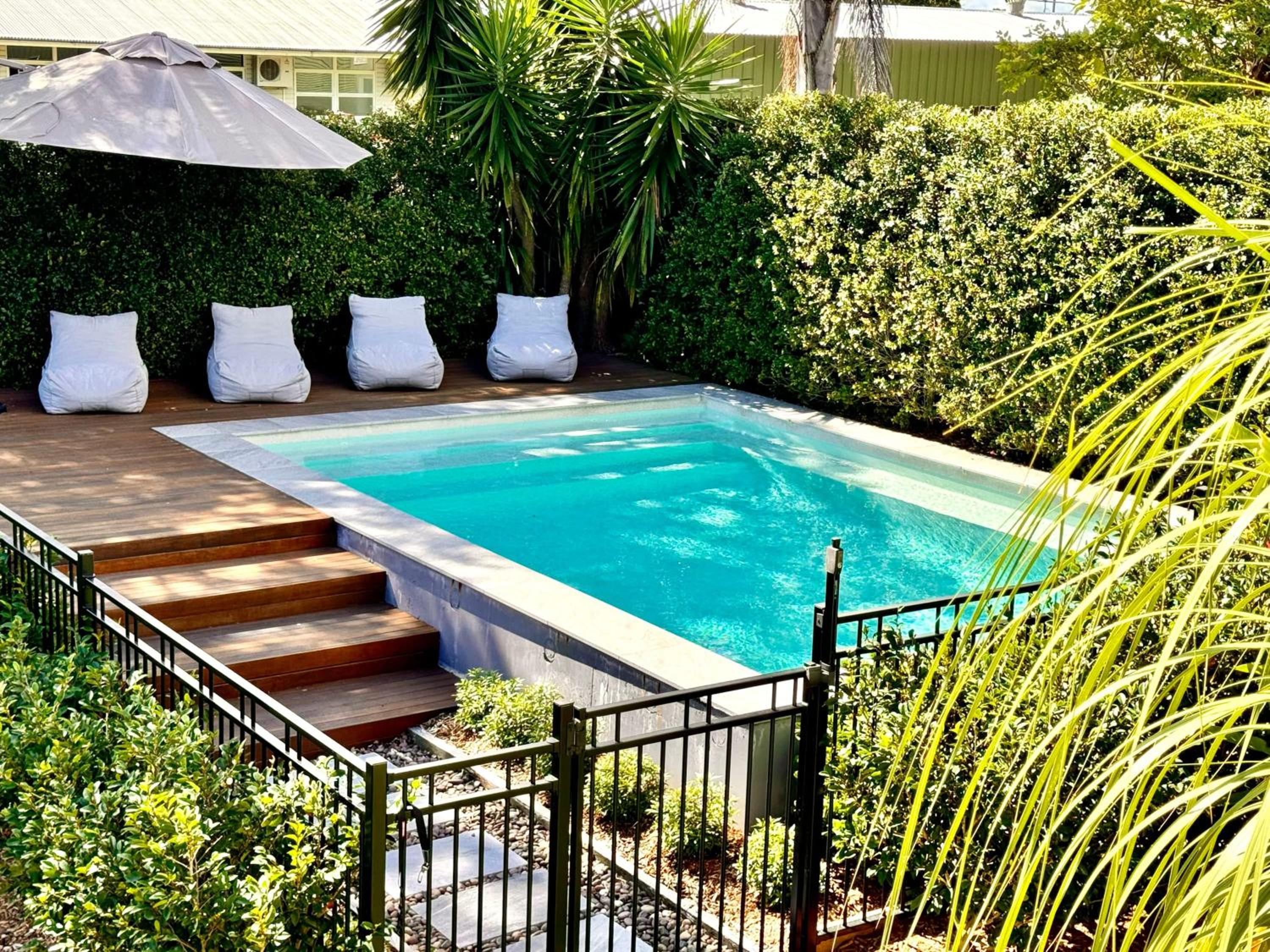 3 Bdrm Queenslander Outdoor Dining Pool & Parking