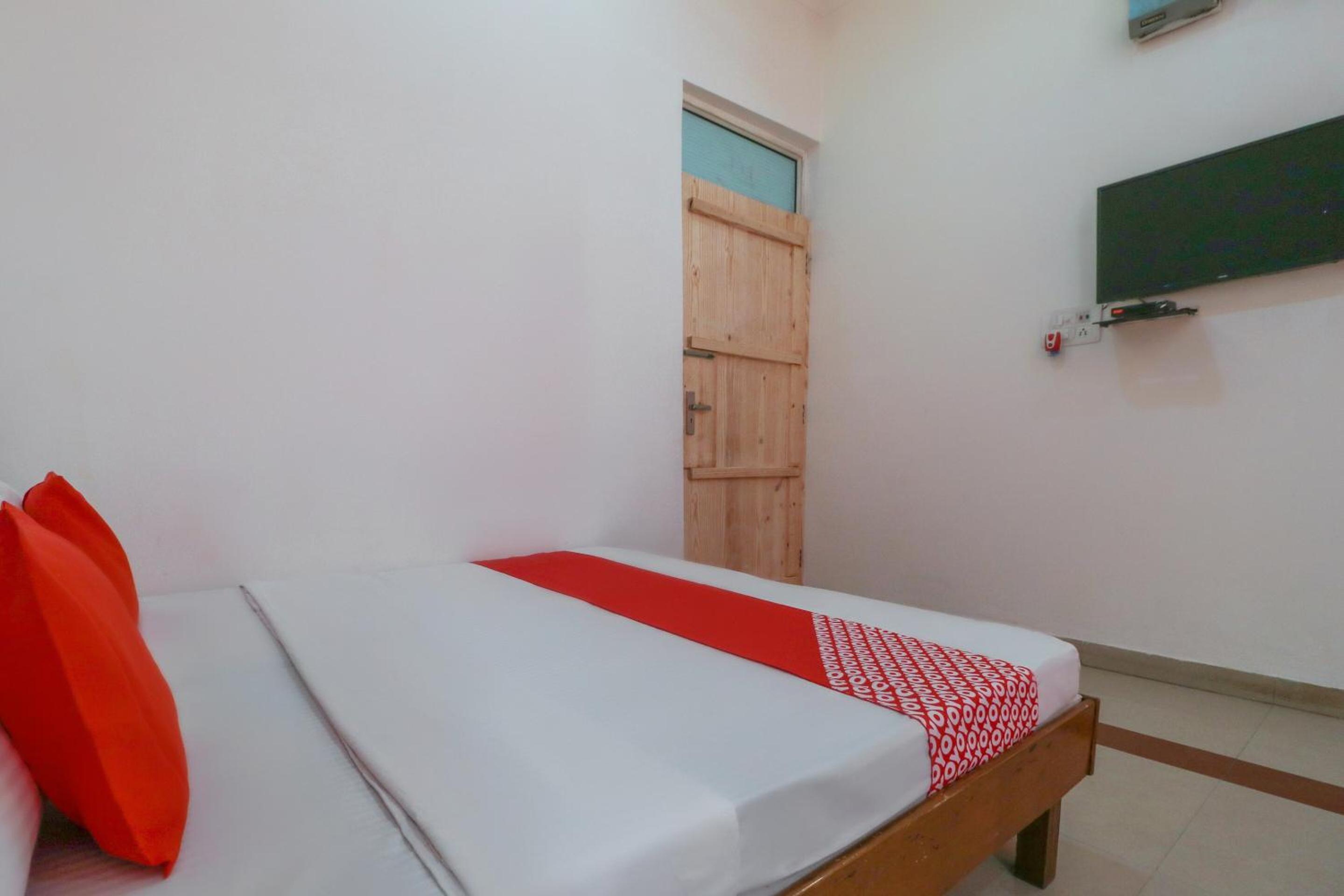 Hotel O Mg Mehak Garden view 3