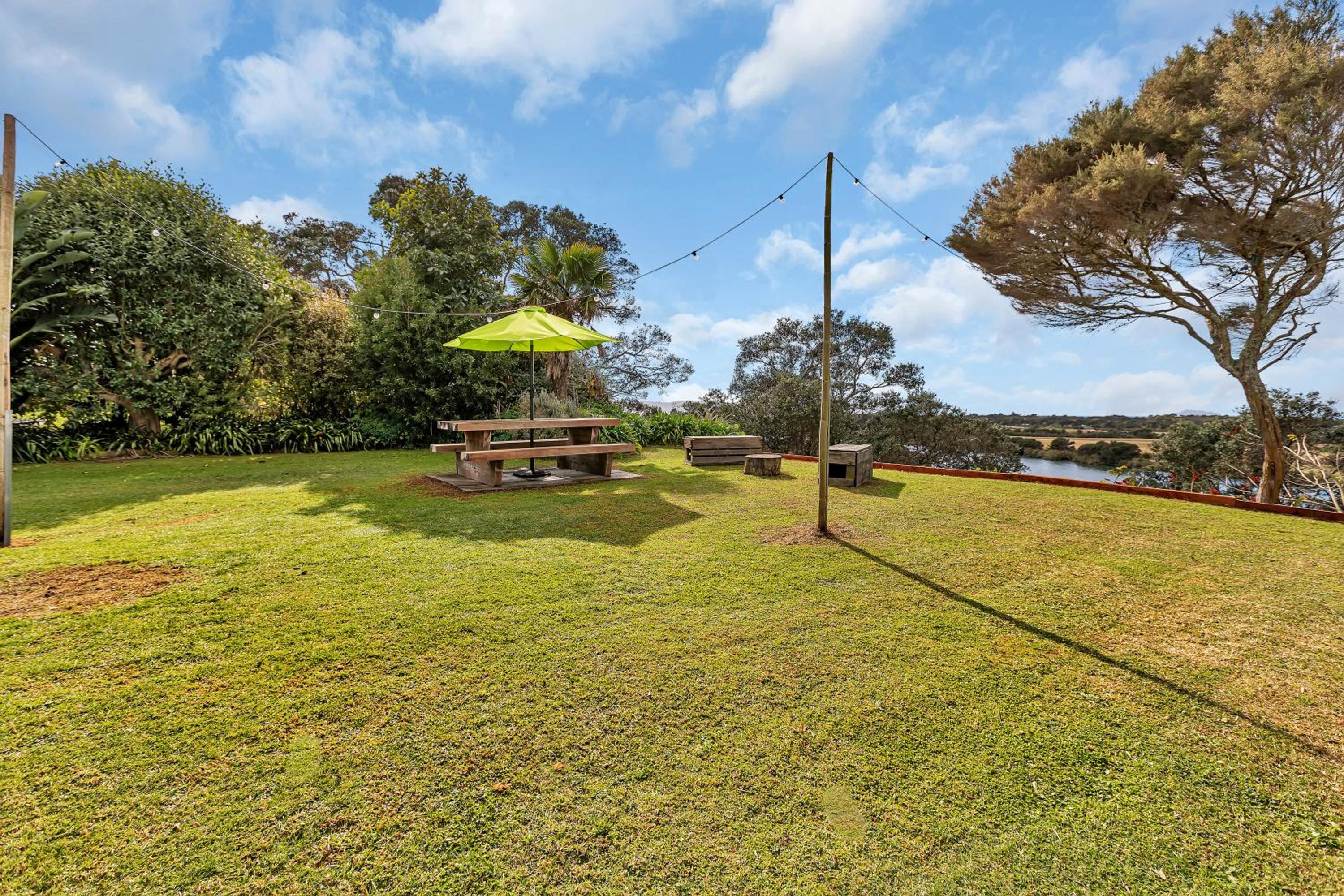 River Ridge Retreat - Ruakaka Holiday Home view 3