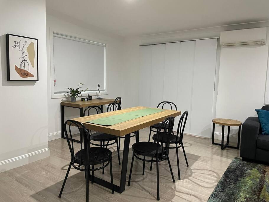 One Forty Four - Stylish & central family accom