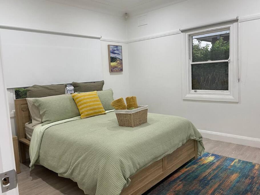 One Forty Four - Stylish & central family accom