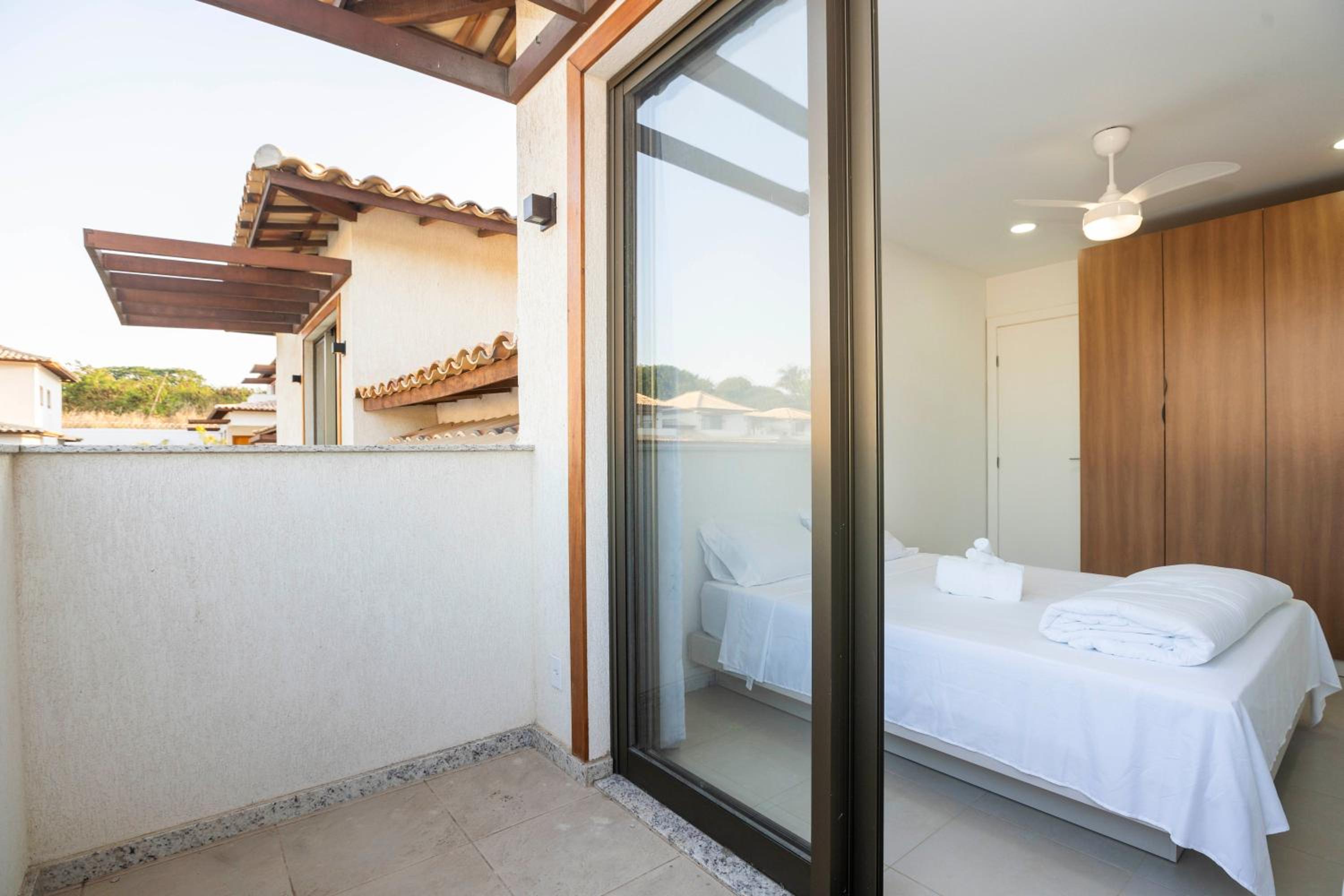 CASA CORIANA, 4 quartos em Manguinhos entre Geribá e Porto da Barra