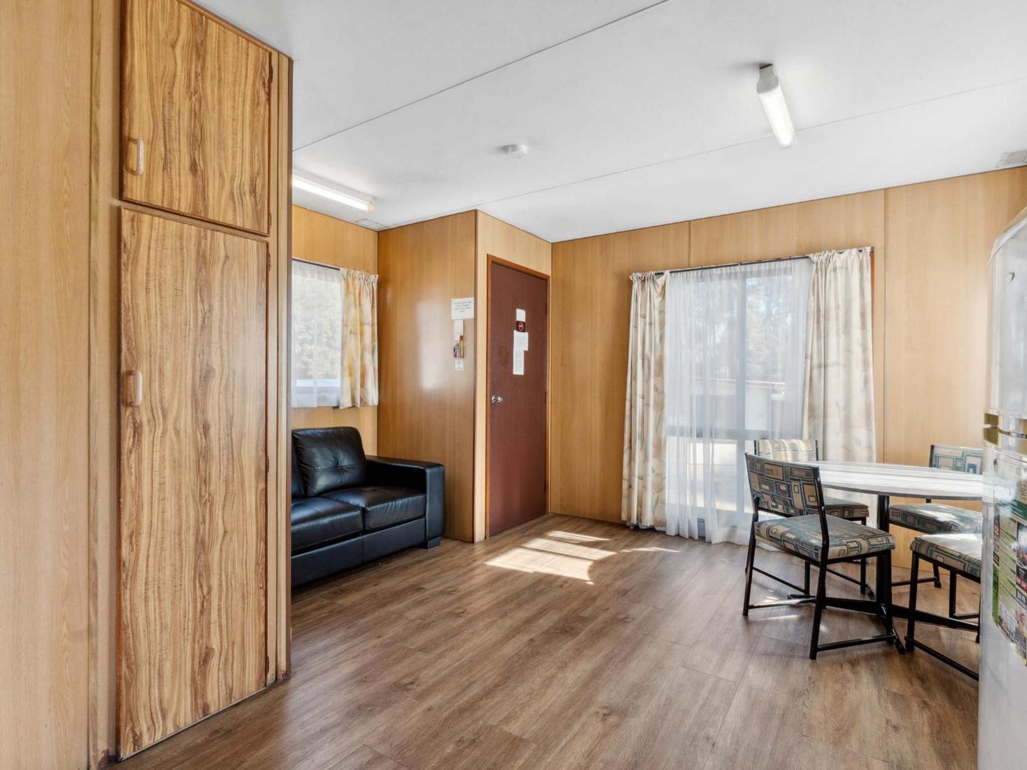 Canberra Holiday Village