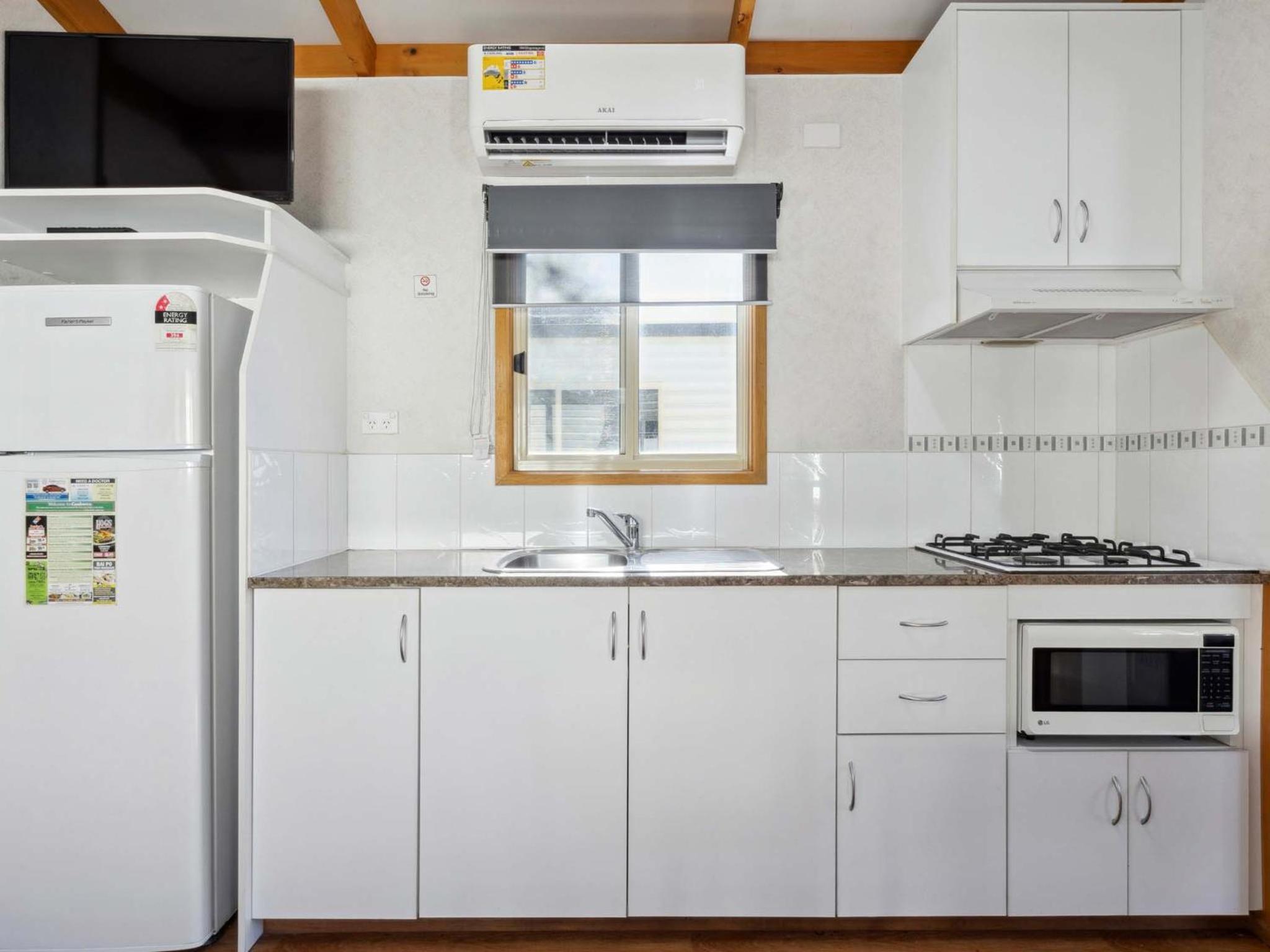 Canberra Holiday Village