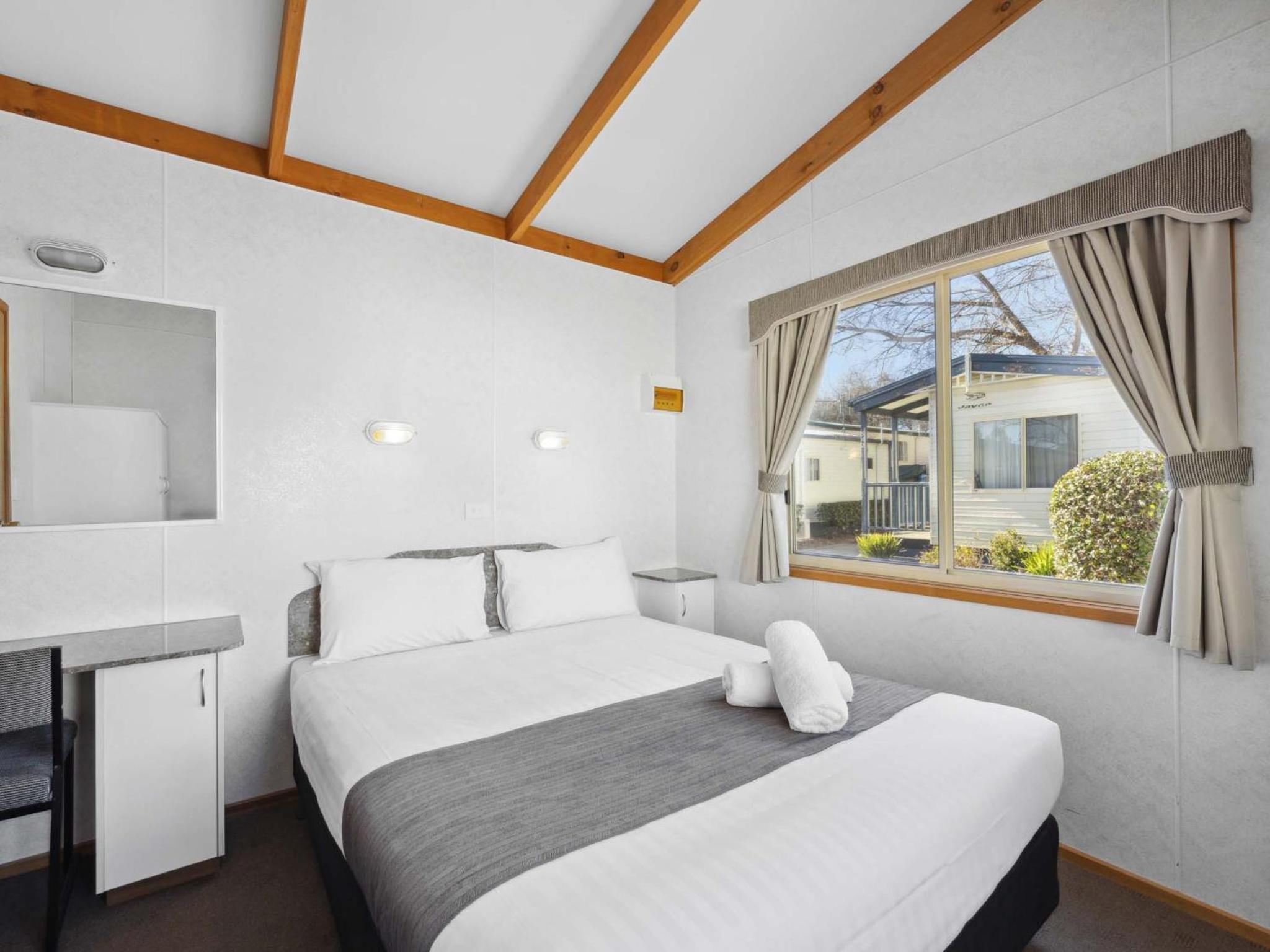 Canberra Holiday Village