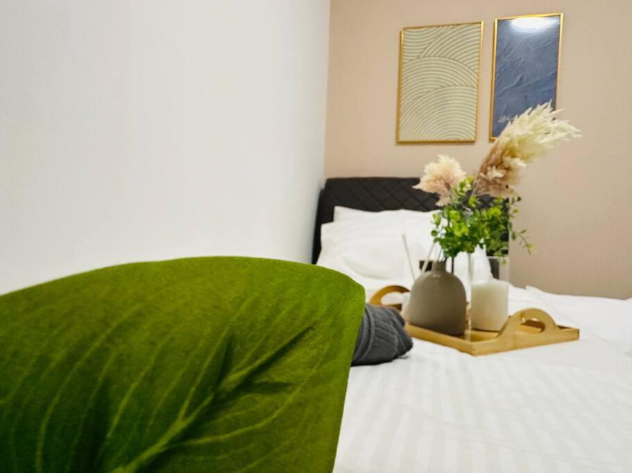 MVC50#Family Suite 9pax 3 Rooms M Vertica Velocity Mall Cheras