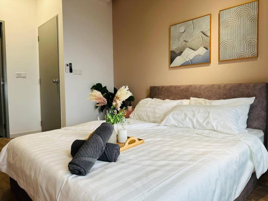 MVC50#Family Suite 9pax 3 Rooms M Vertica Velocity Mall Cheras