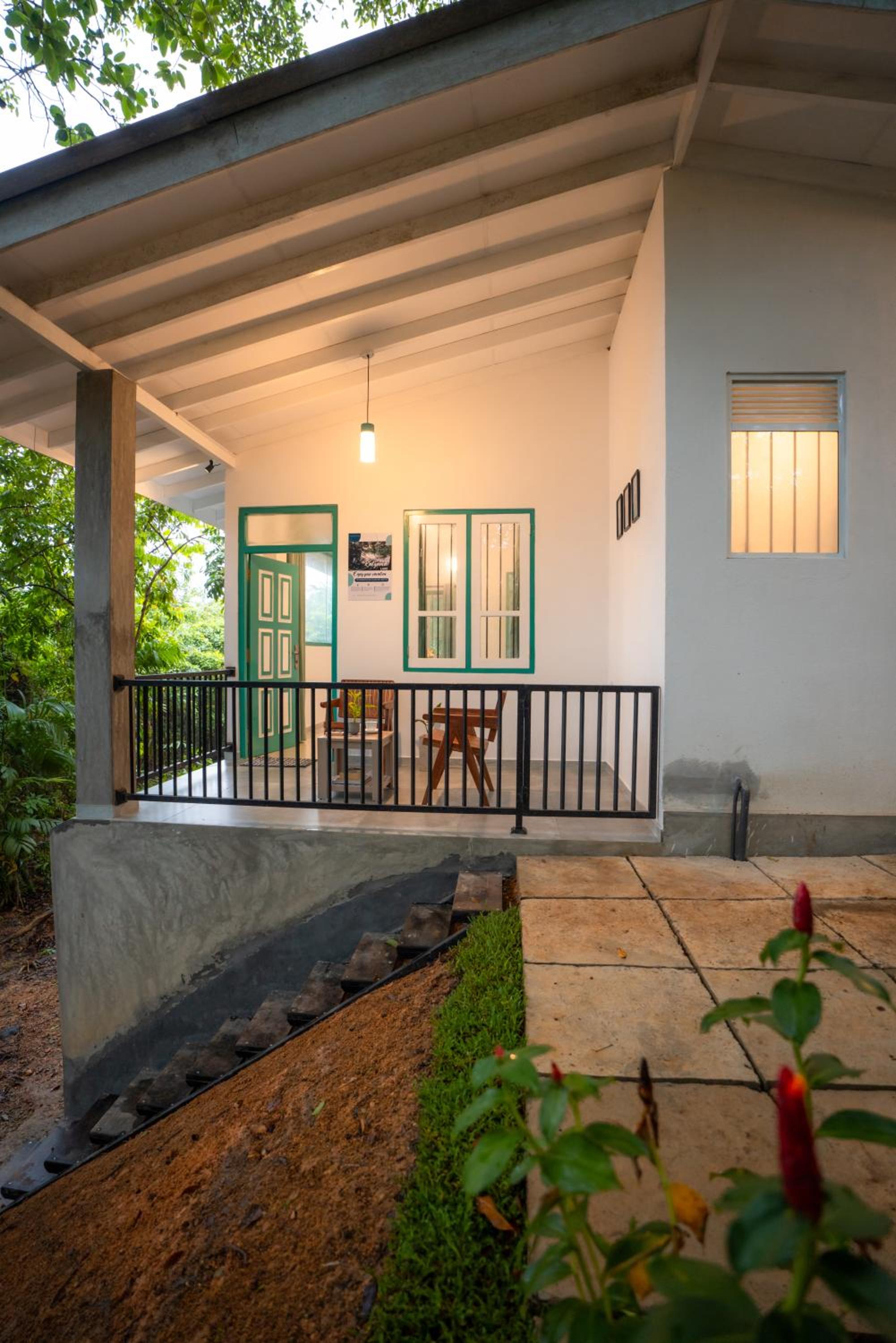 Rhapsody Villa by The Lake