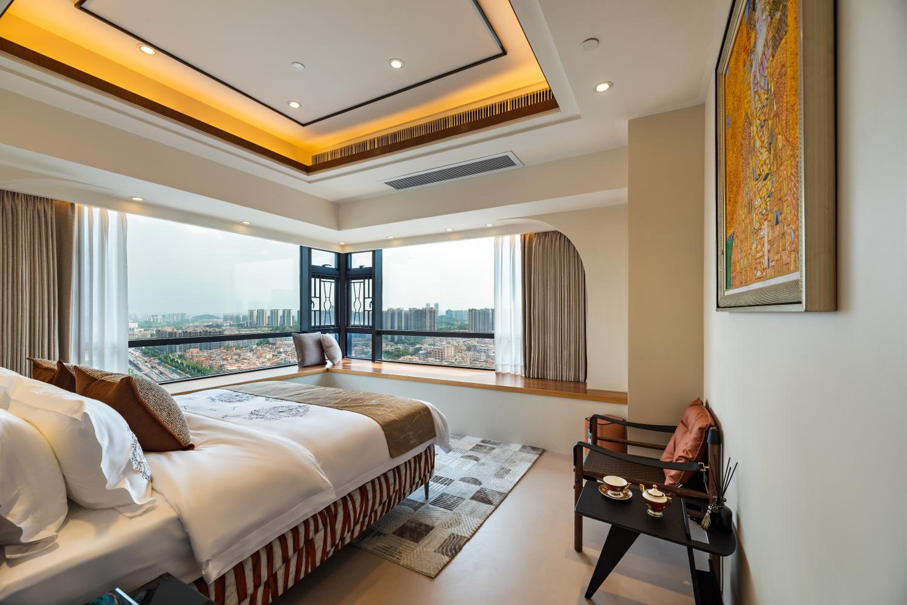 Guangzhou He She Art Apartment