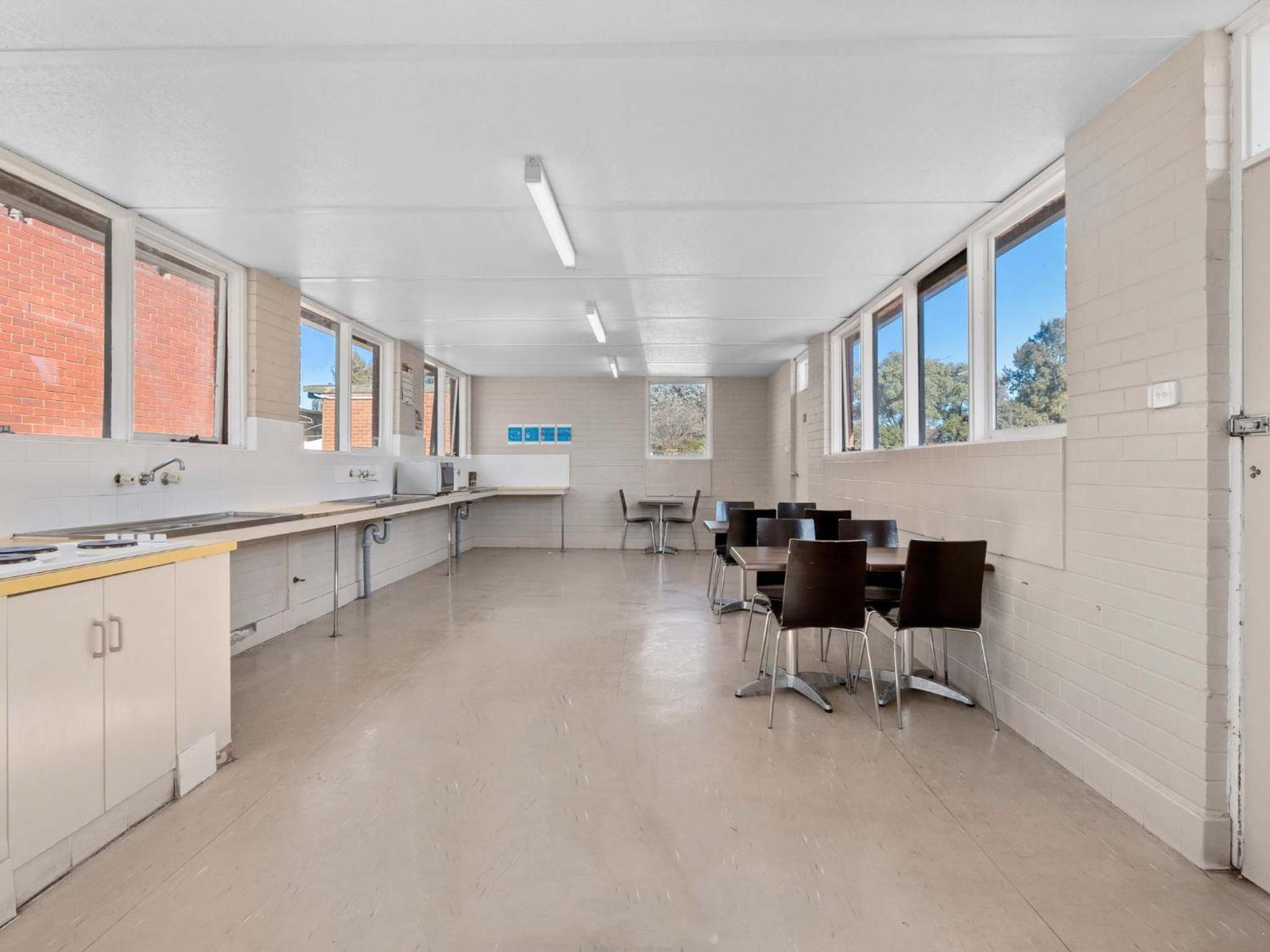 Canberra Holiday Village