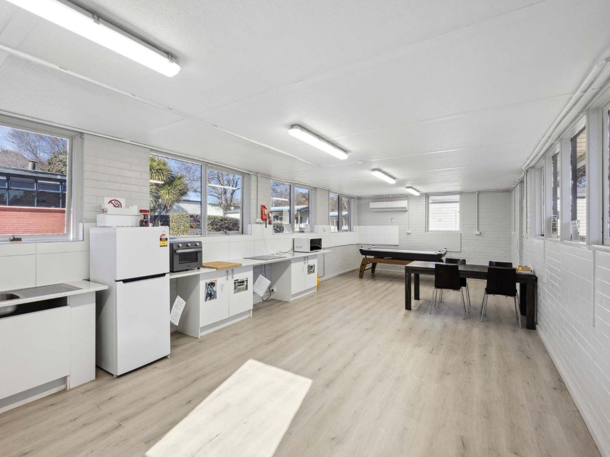 Canberra Holiday Village
