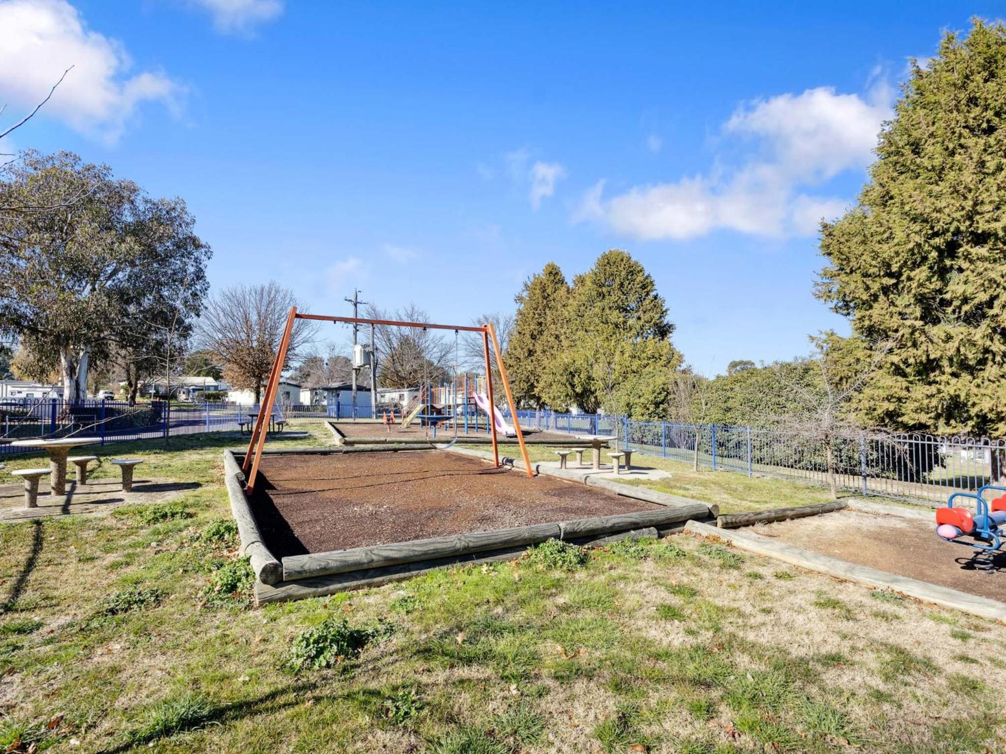 Canberra Holiday Village
