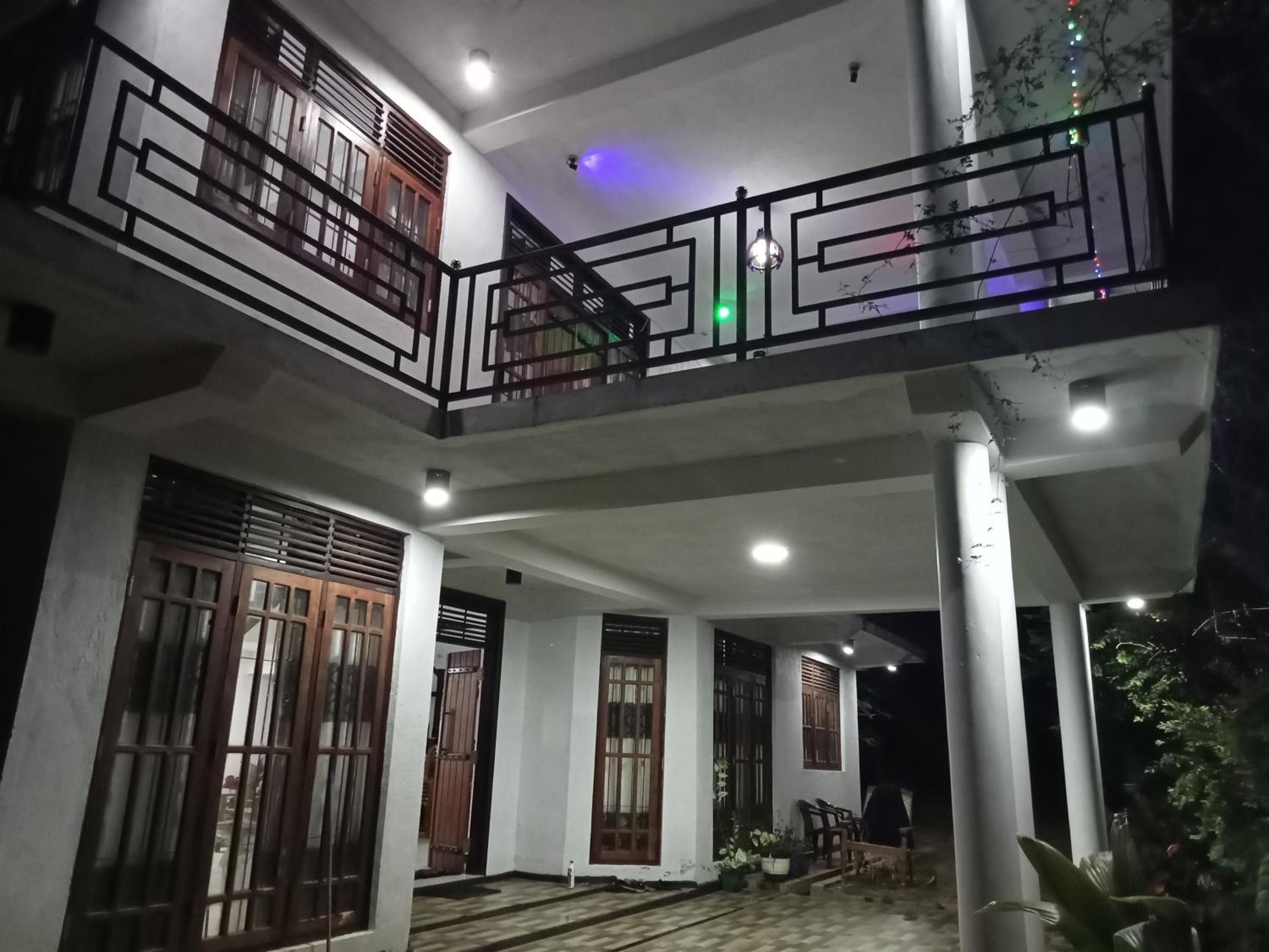 Devil mountain villa- kalupahana