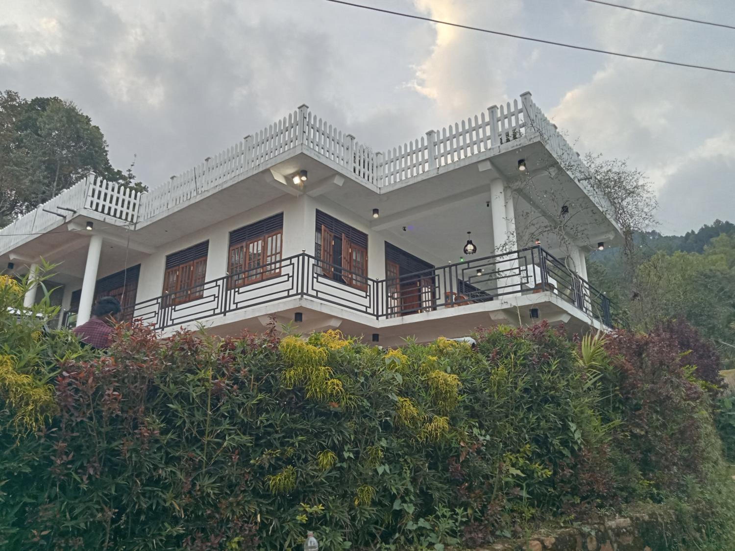 Devil mountain villa- kalupahana