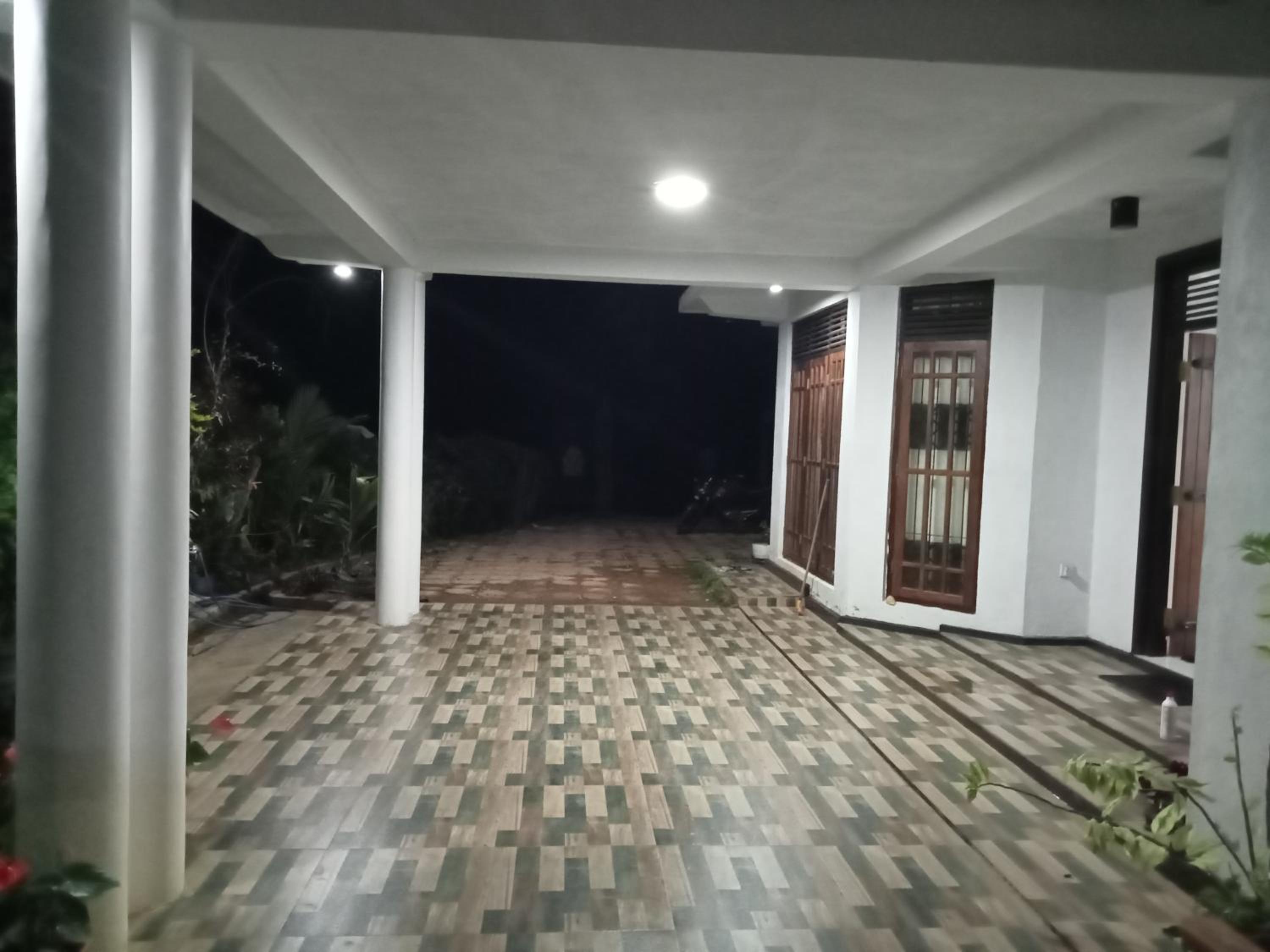 Devil mountain villa- kalupahana