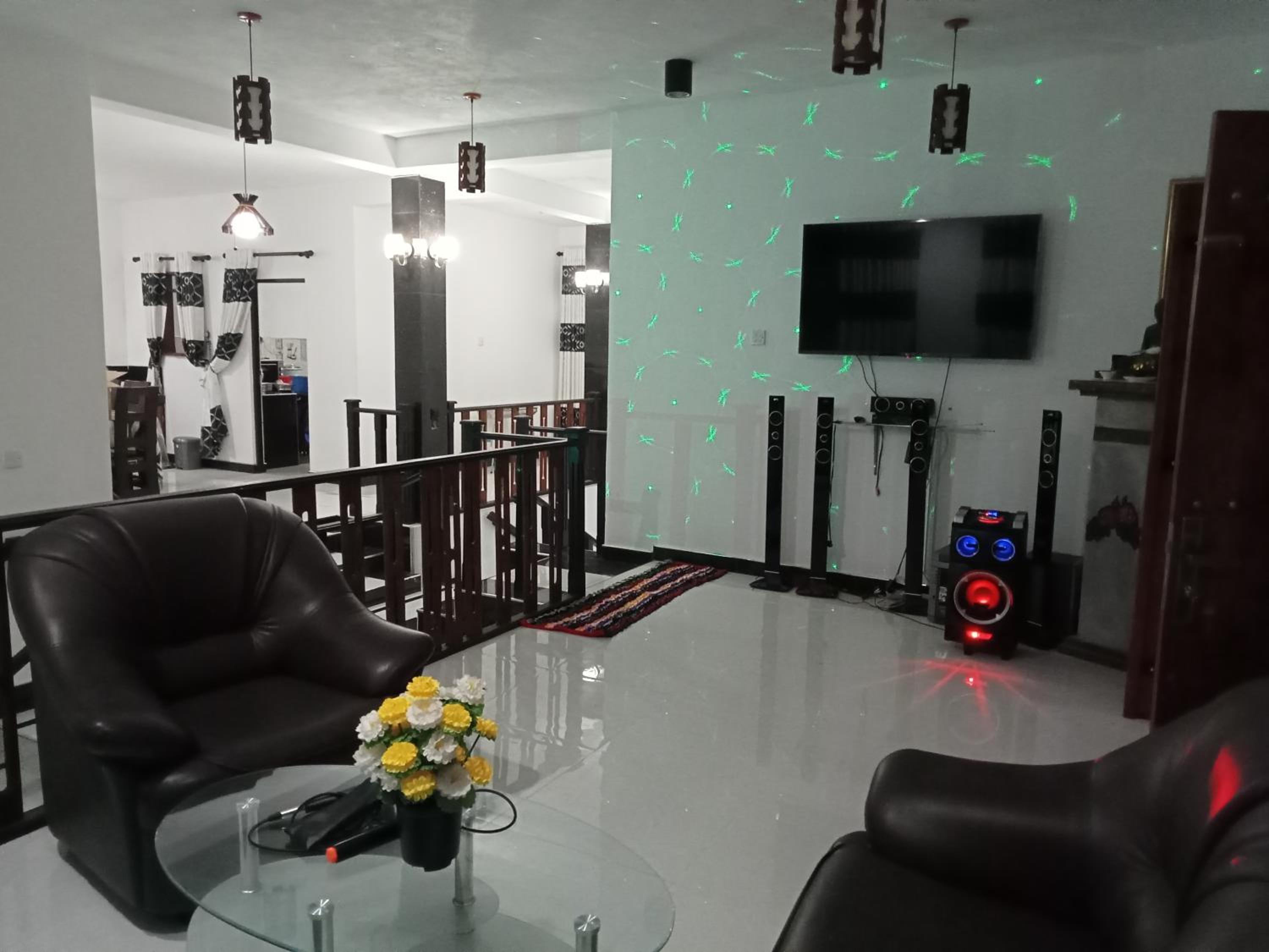 Devil mountain villa- kalupahana