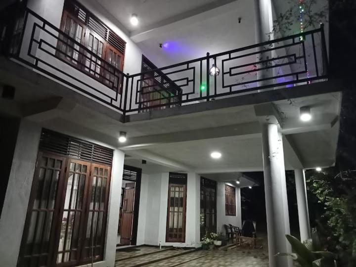 Devil mountain villa- kalupahana