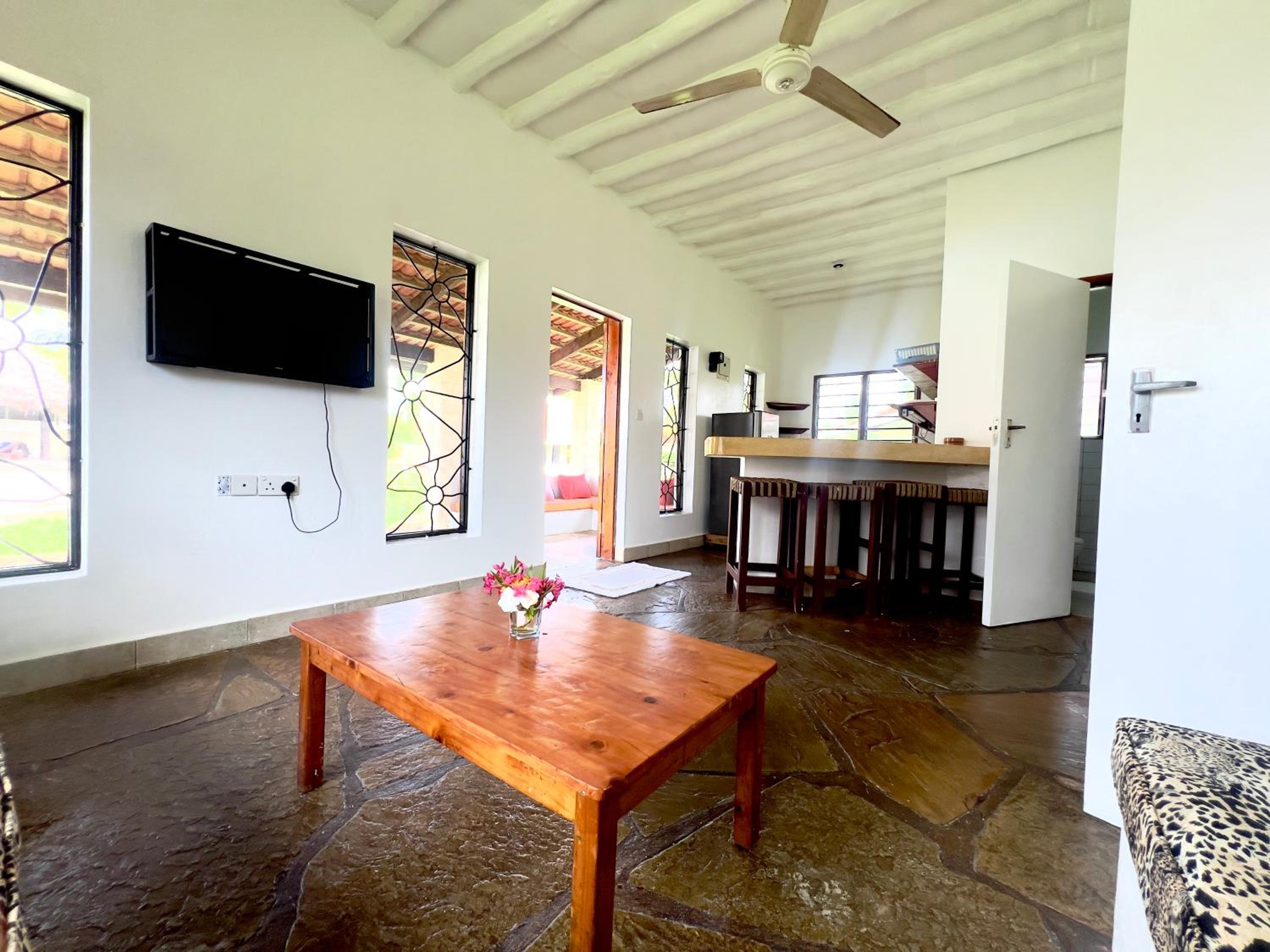 Doric Cottages Diani