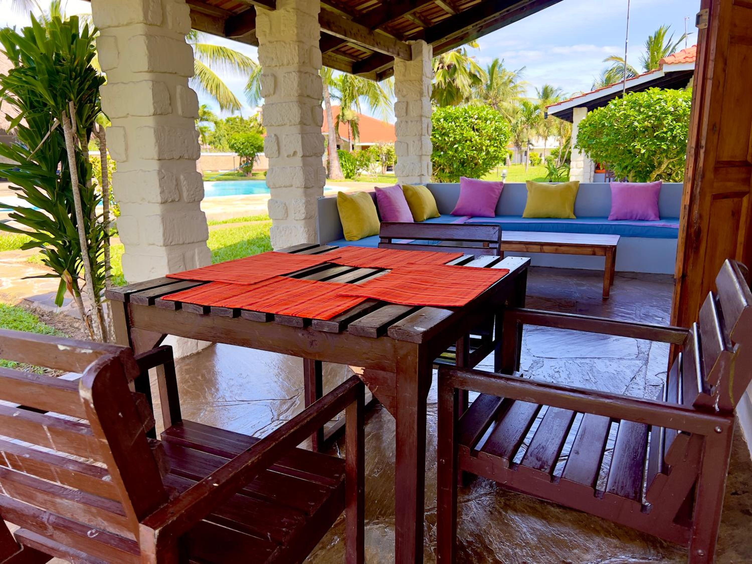 Doric Cottages Diani