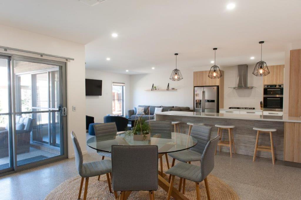 Mandel on High - Echuca Holiday Homes