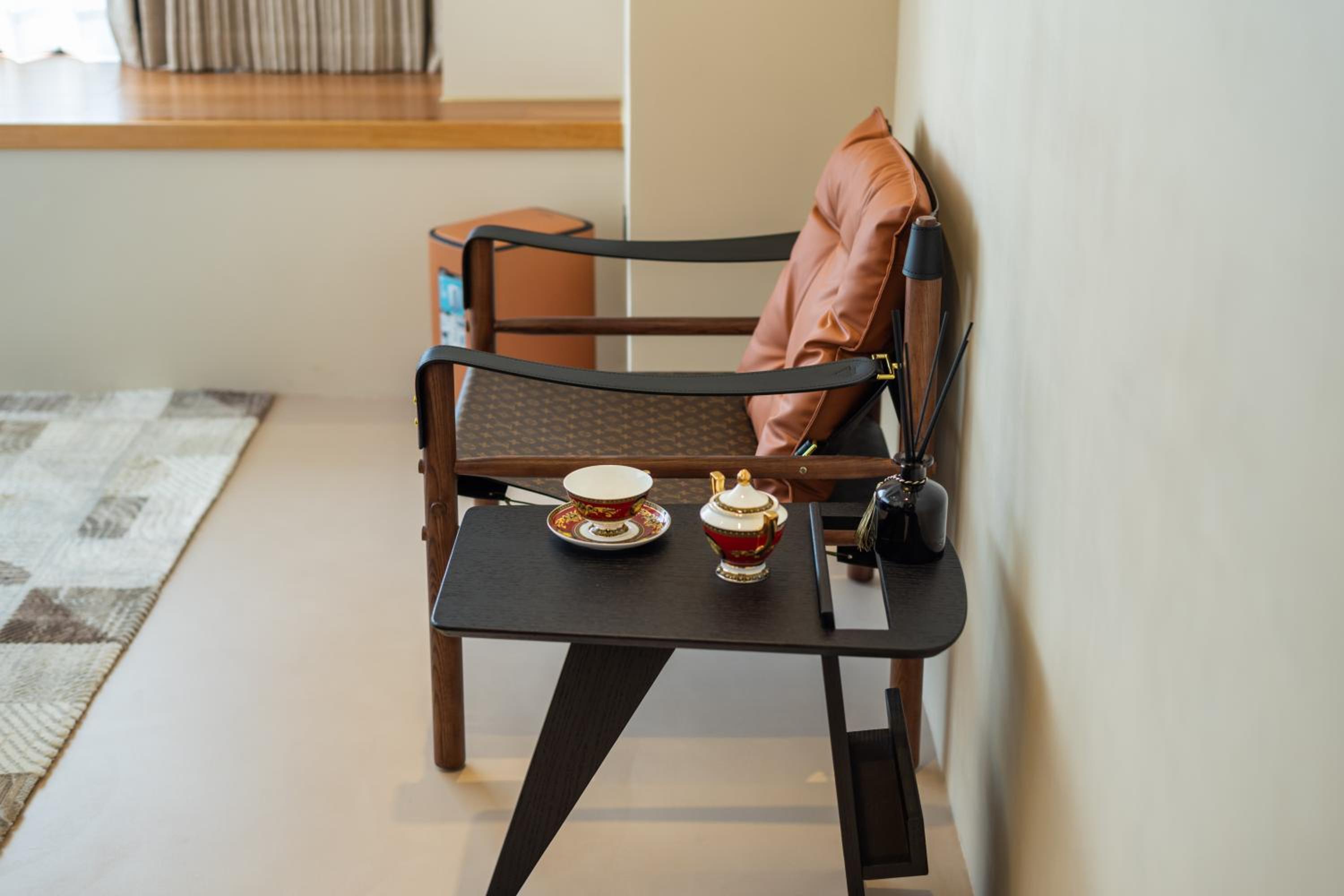 Guangzhou He She Art Apartment
