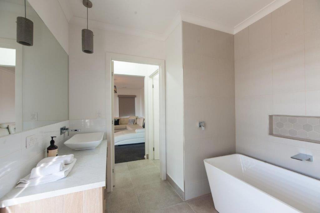 Mandel on High - Echuca Holiday Homes