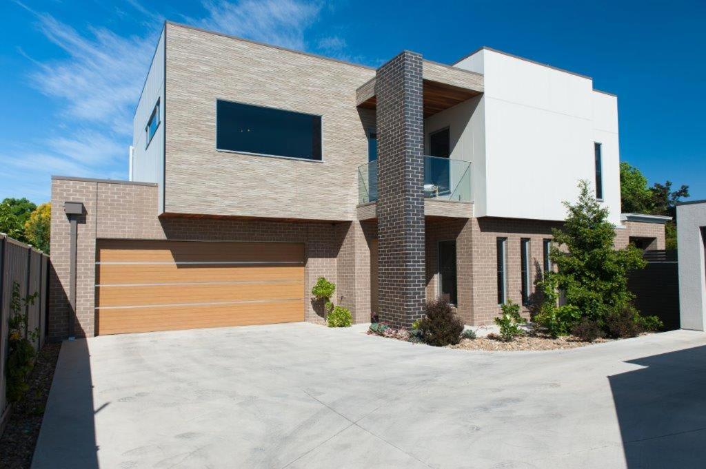 Mandel on High - Echuca Holiday Homes