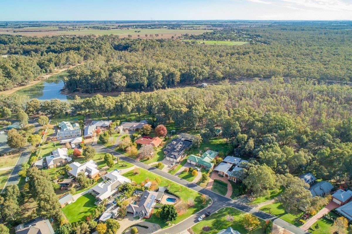 Elements - Echuca Holiday Homes