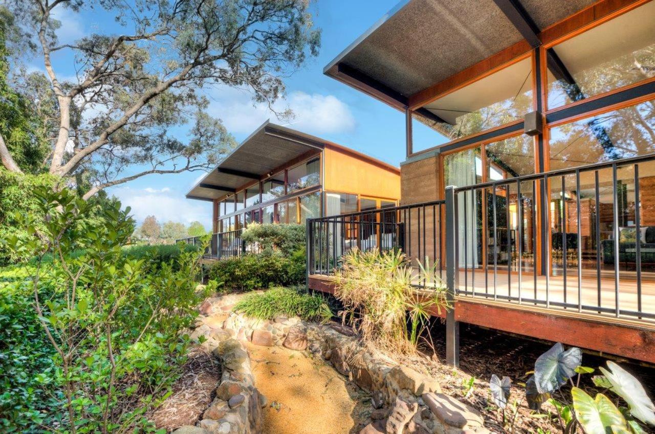 Elements - Echuca Holiday Homes