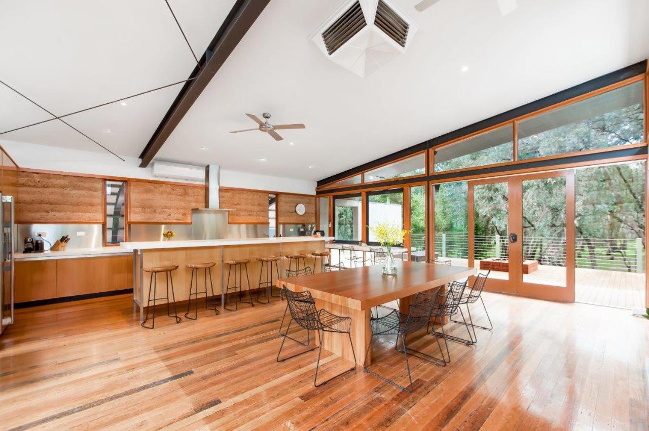 Elements - Echuca Holiday Homes
