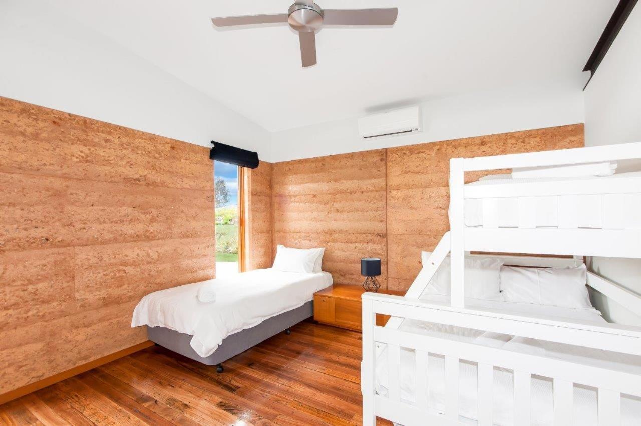 Elements - Echuca Holiday Homes