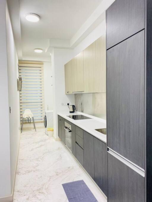 Luxury Sky 88 High Floor Netflix Near Ksl