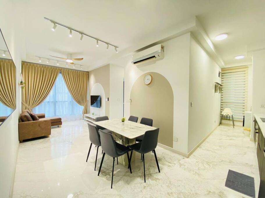 Luxury Sky 88 High Floor Netflix Near Ksl