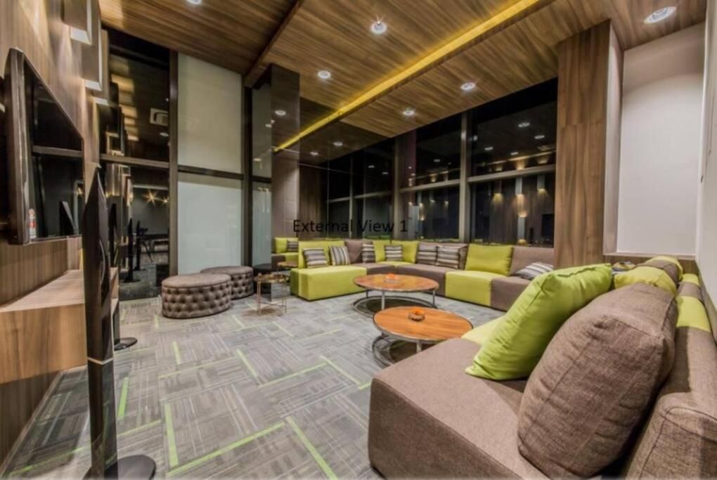 Luxury Sky 88 High Floor Netflix Near Ksl