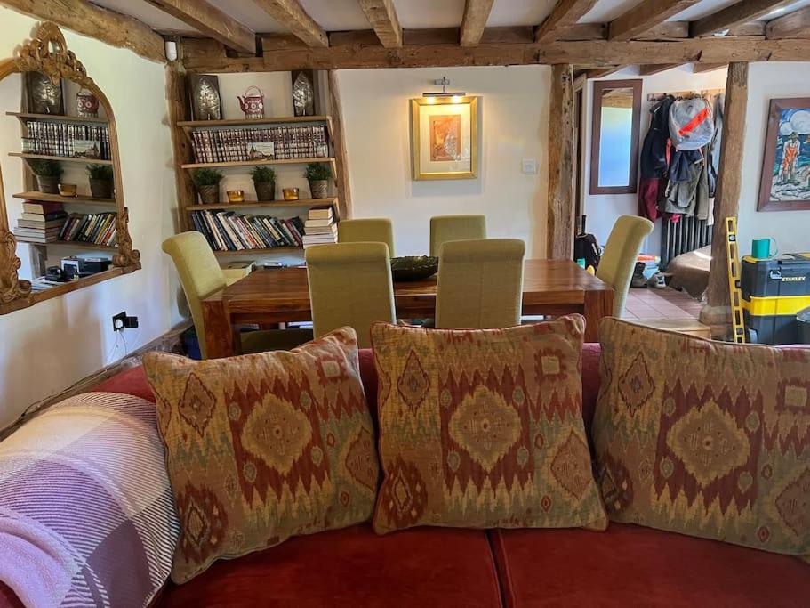 'Toasty Oasty' - 18th Century Oast House view 2
