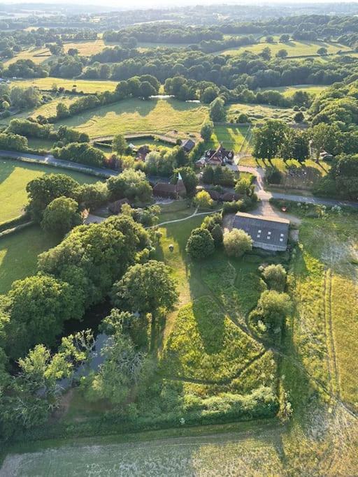 'Toasty Oasty' - 18th Century Oast House view 3