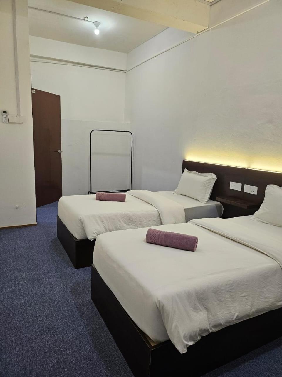 AeCOTEL Mingle Hostel