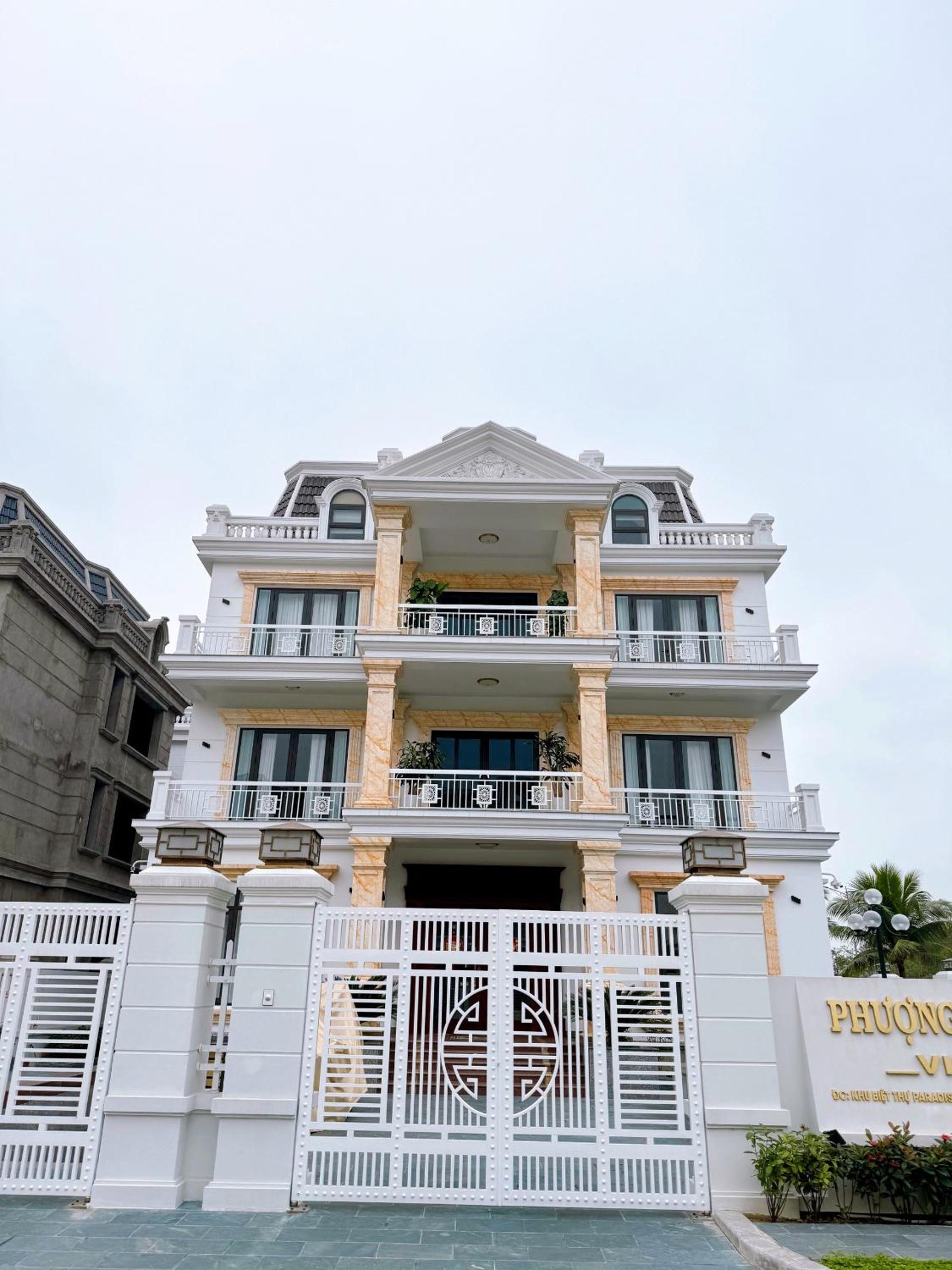 Phượng Hoàng Villa 13 phòng ngủ - ven biển, bể bơi, bi-a, BBQ, sân Pickleball, xe địa hình, chèo sup biển view 2