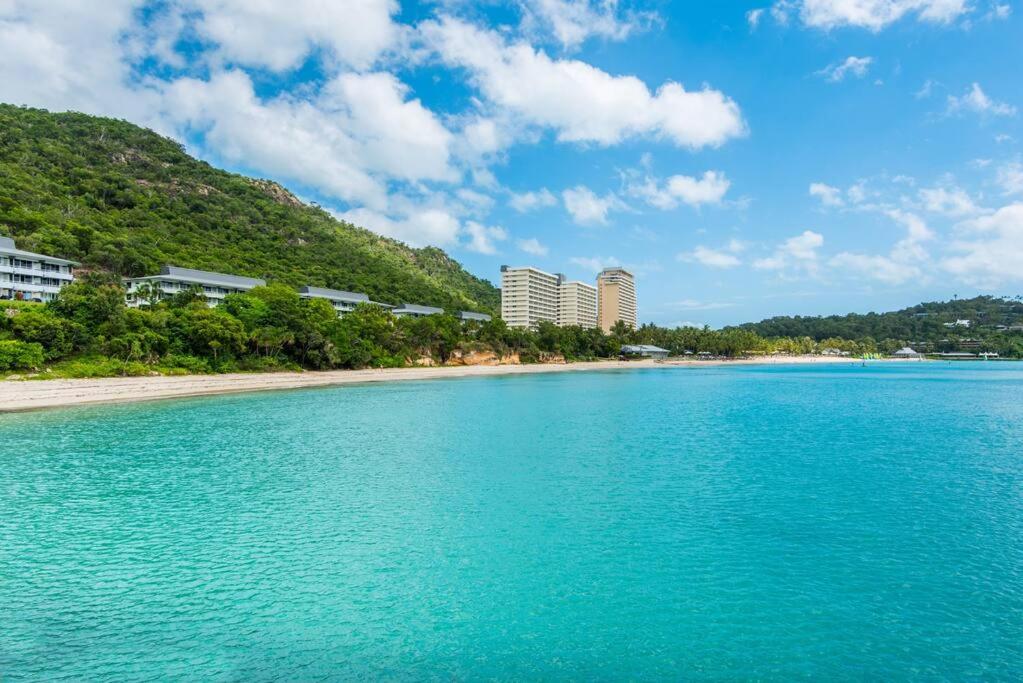 Hibiscus 207 & Free Buggy - Hamilton Island