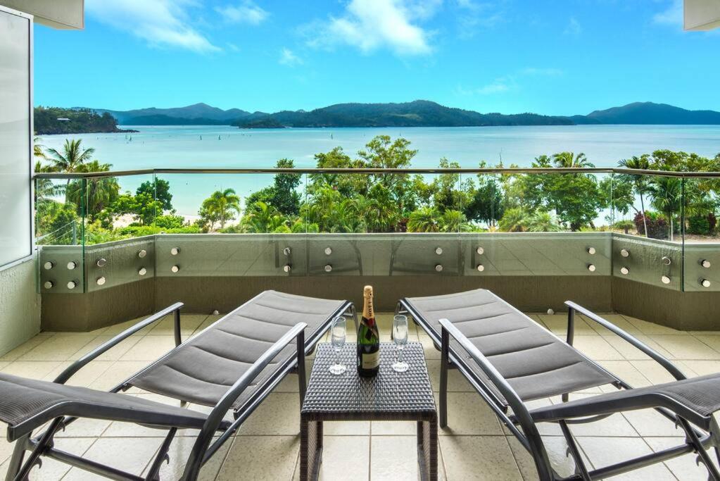 Hibiscus 207 & Free Buggy - Hamilton Island