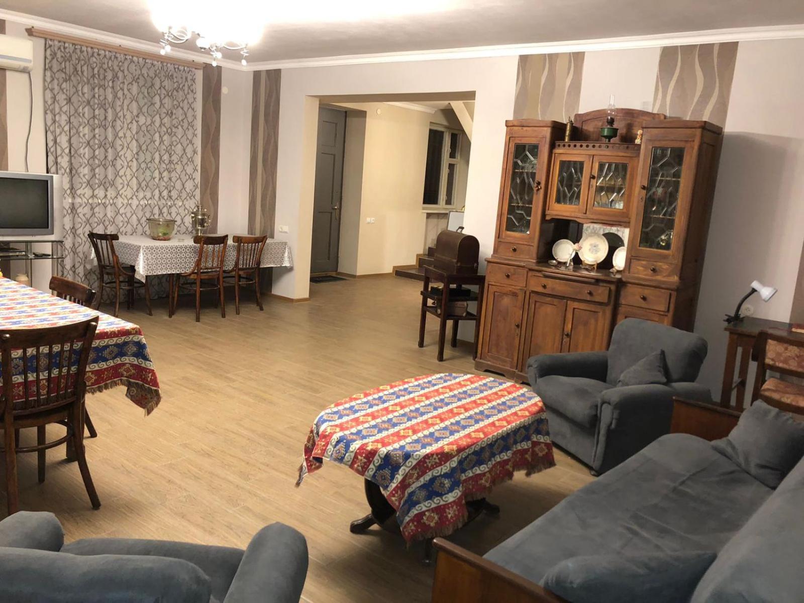 Em&Ri Guest House in Odzun