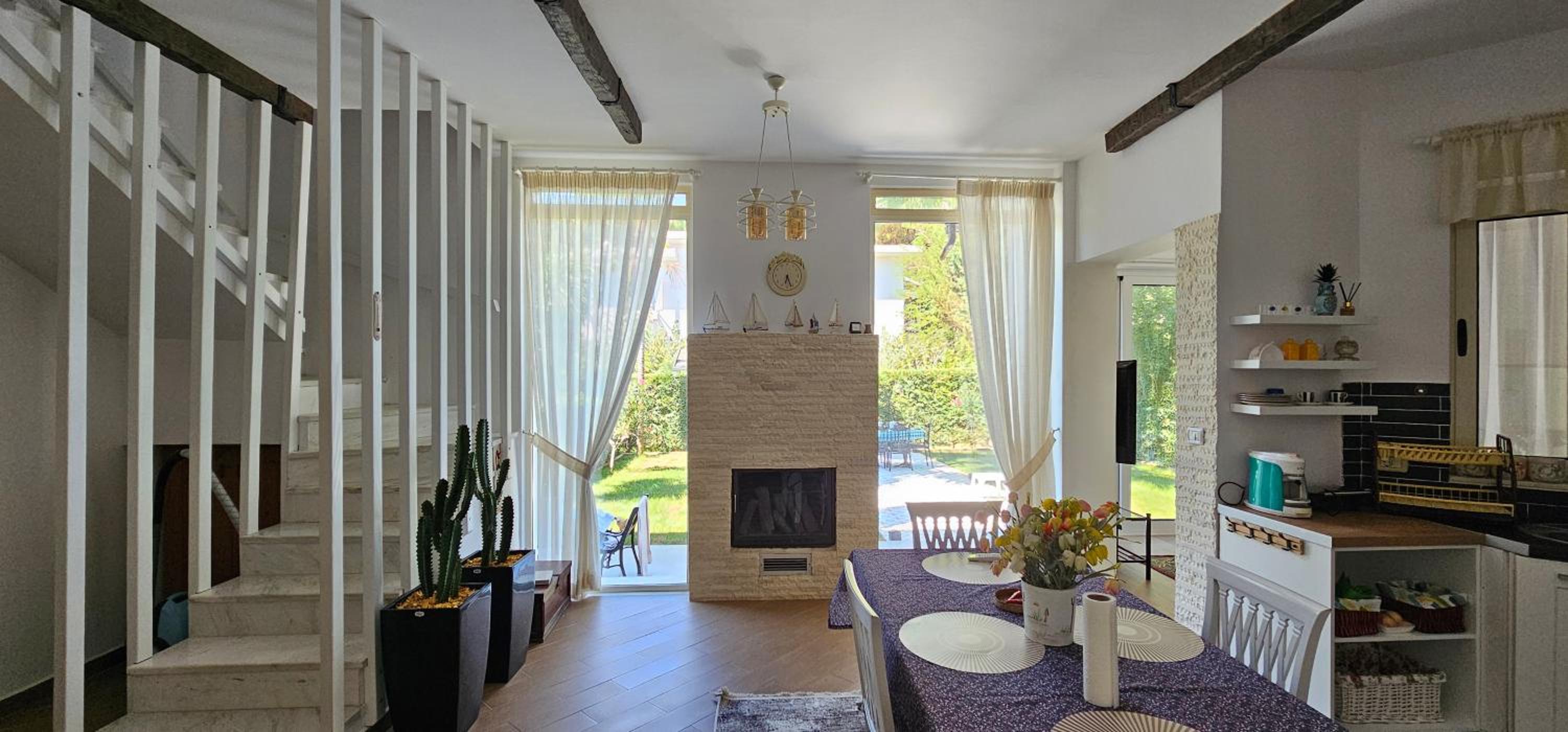 Vila E5