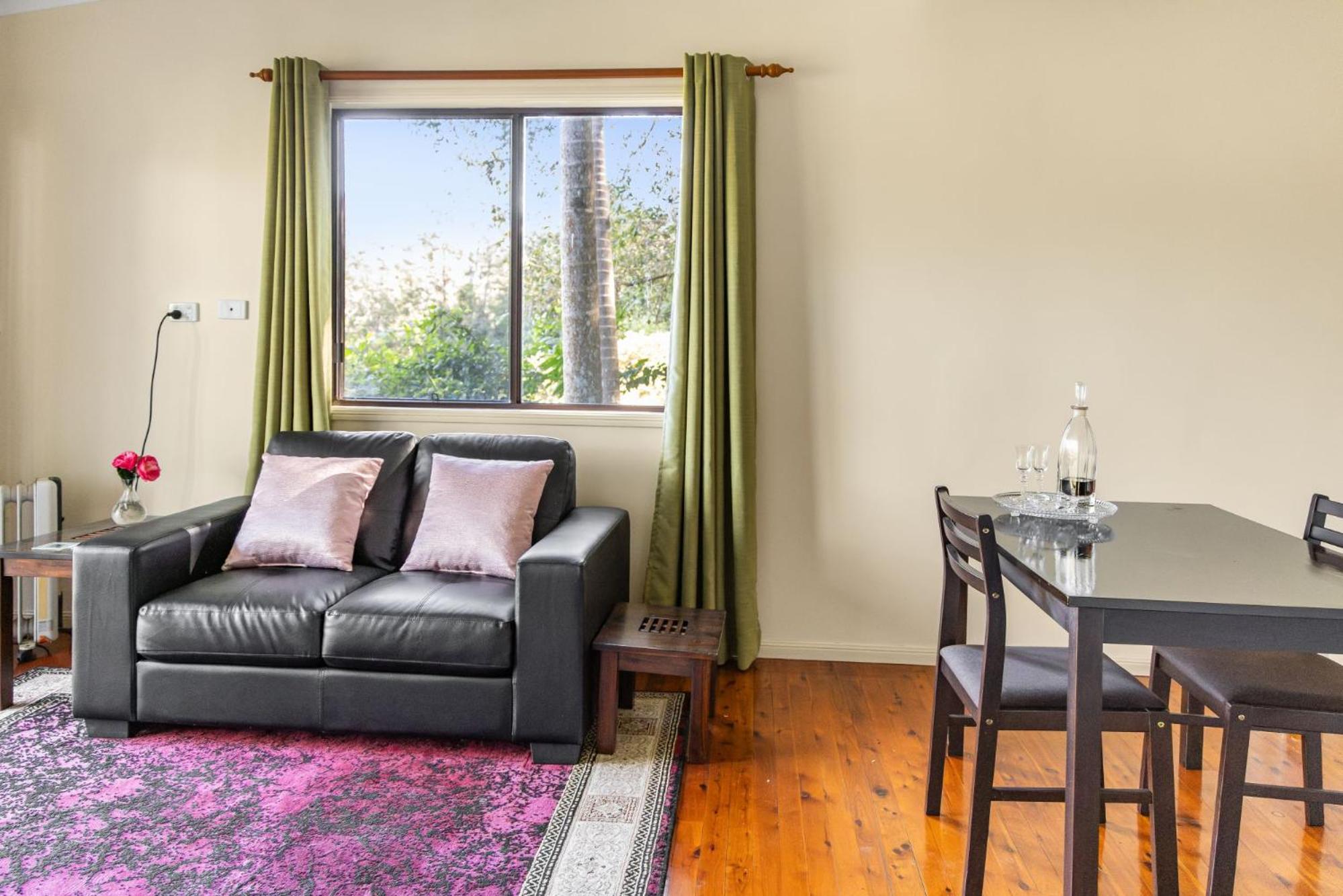 Montville Country Cabins