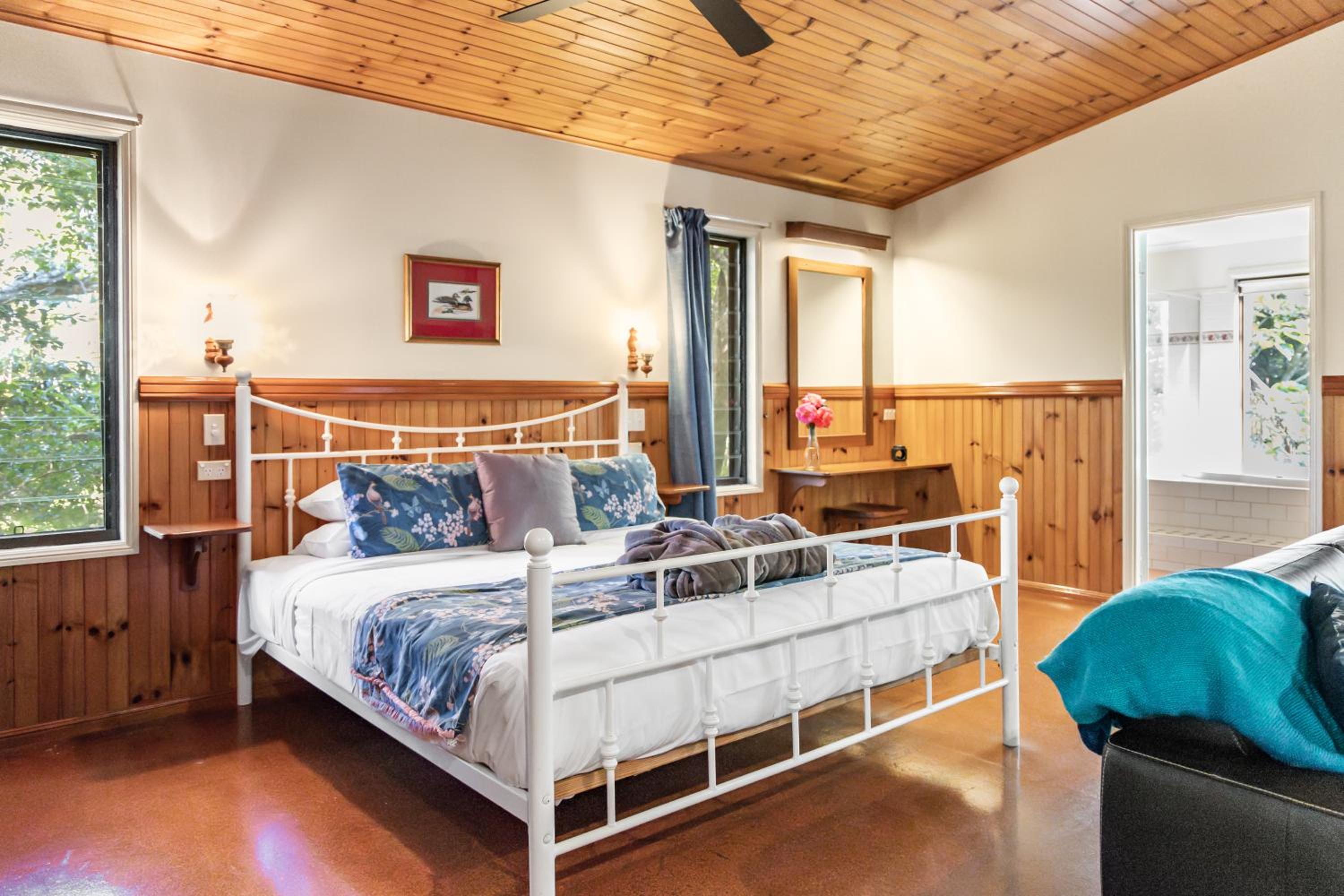 Montville Country Cabins