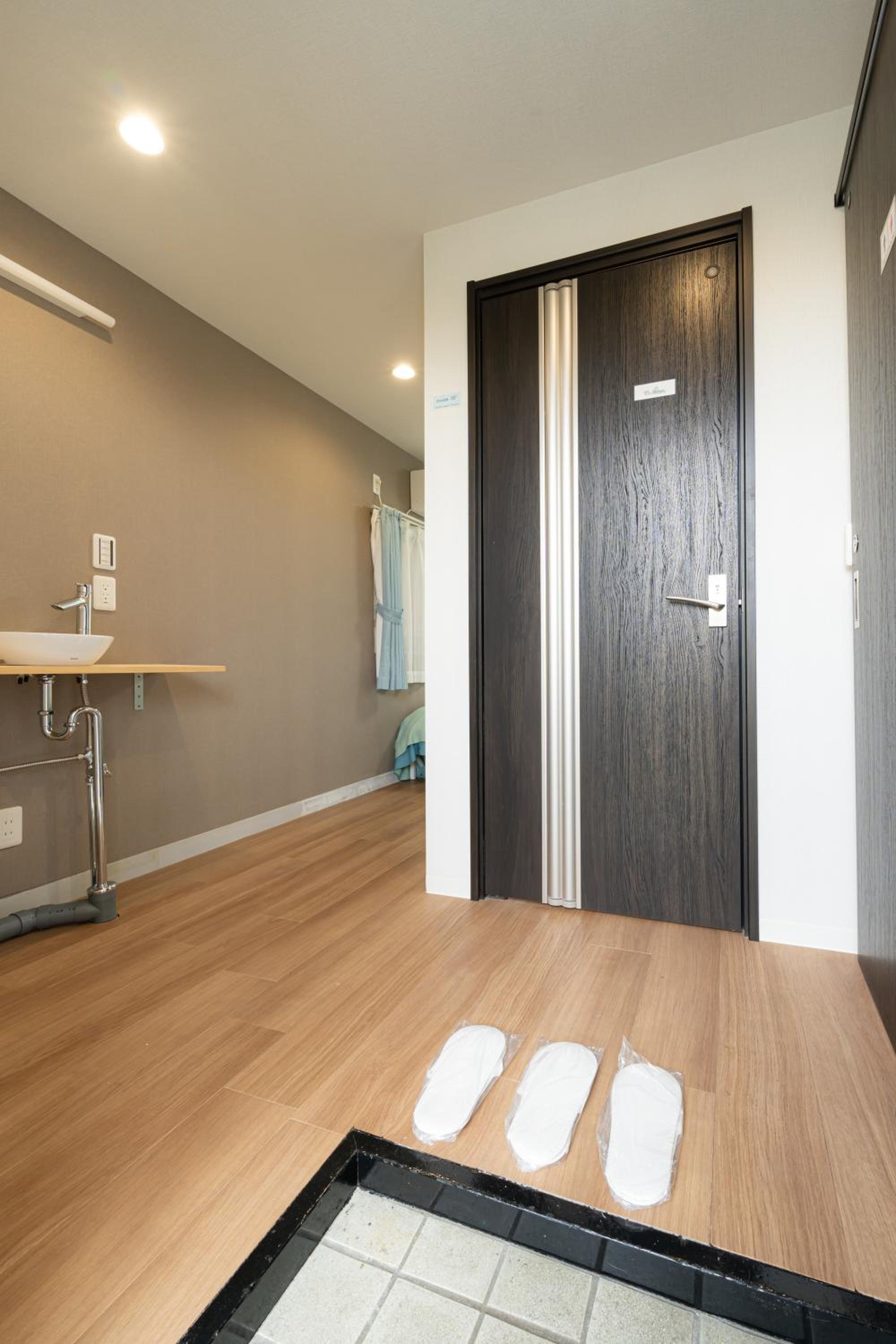27, Higashi-Nakano, Entire house for rent