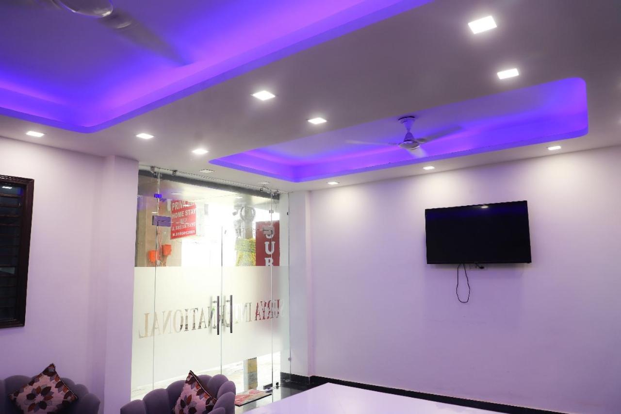 Atlantiis Suites Inn Near IGI Airport Delhi