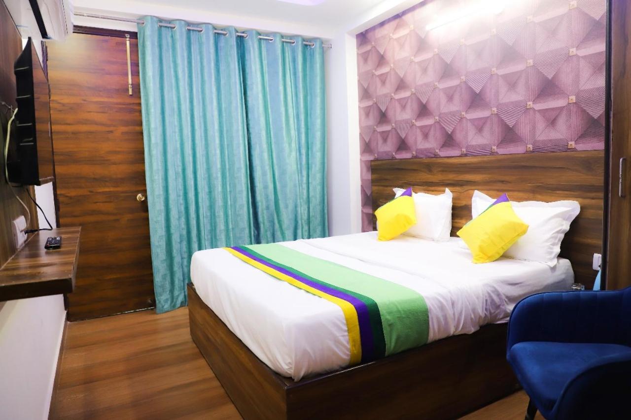 Atlantiis Suites Inn Near IGI Airport Delhi